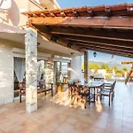 Four-bedroom In Kaštel Novi