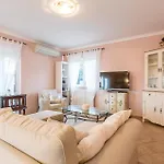 Four-bedroom In Kaštel Novi
