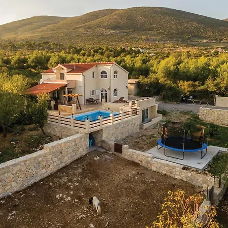 Four-Bedroom Holiday Home In Kastel Novi Kastel Novi
